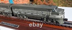 Lionel Century Club NYC New York Central F-3 Diesel Set, EXC
