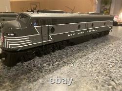 Lionel, K-line, Nyc E 8 Diesel, A-a Both Powered Locomotives