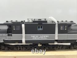 New York Central Legacy Bipolaire #300 Réf. 1933600 Neuf en boîte New York Central Legacy Bipolaire #300 Réf. 1933600 Neuf en boîte