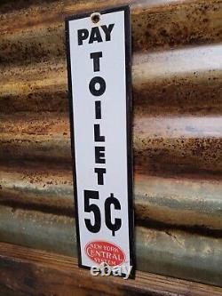 Panneau en porcelaine des toilettes payantes du train du système Vintage New York Central Railroad Oil Gas