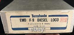 Tenshodo Vintage New York Central EMD F-9 Diesel Loco A Alimentée et B Factice
